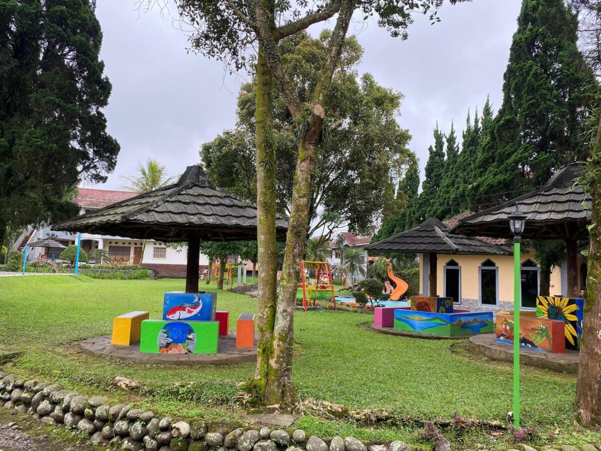 Hotel Puspa Sari Ciater Dış mekan fotoğraf