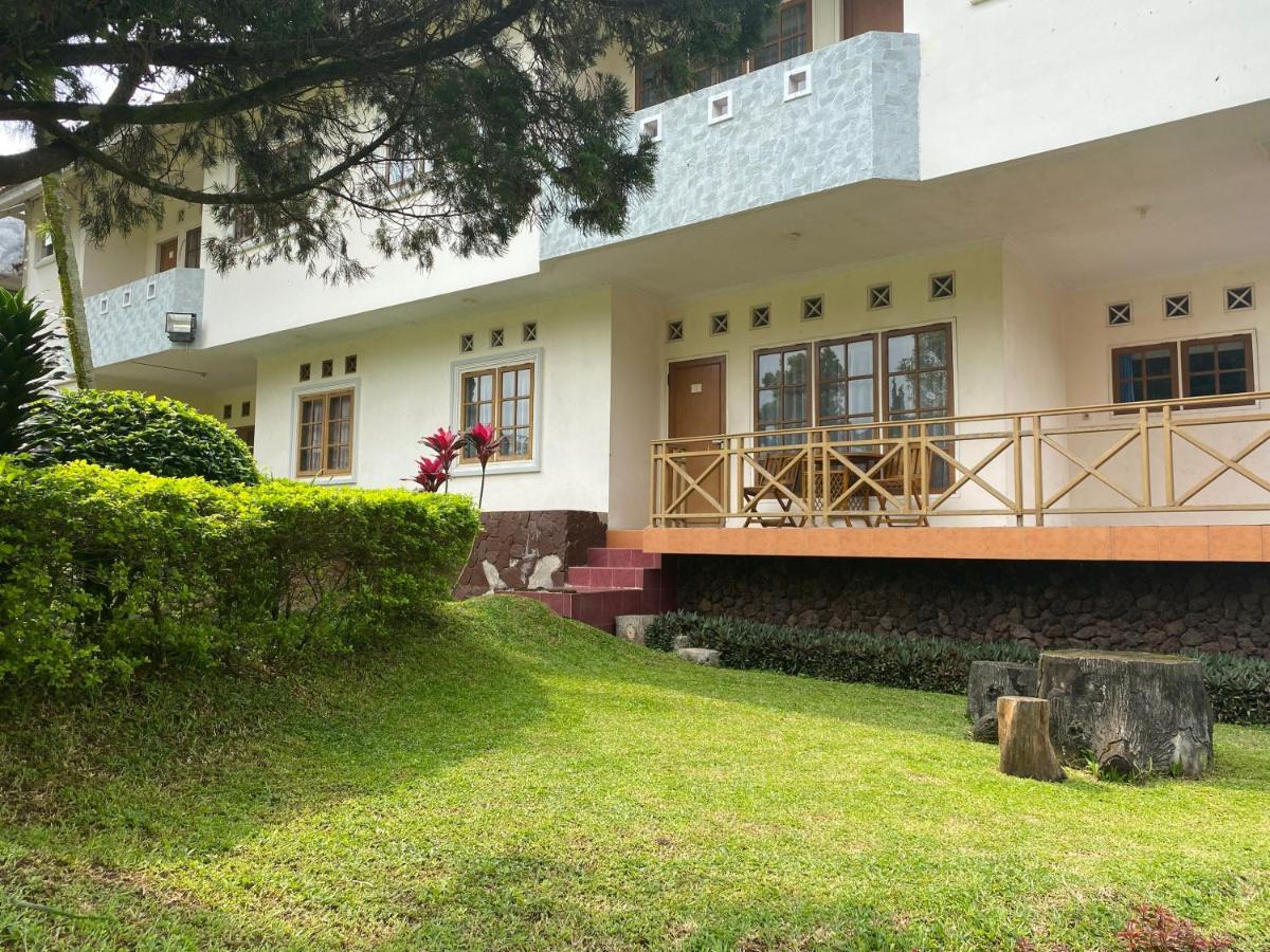 Hotel Puspa Sari Ciater Dış mekan fotoğraf