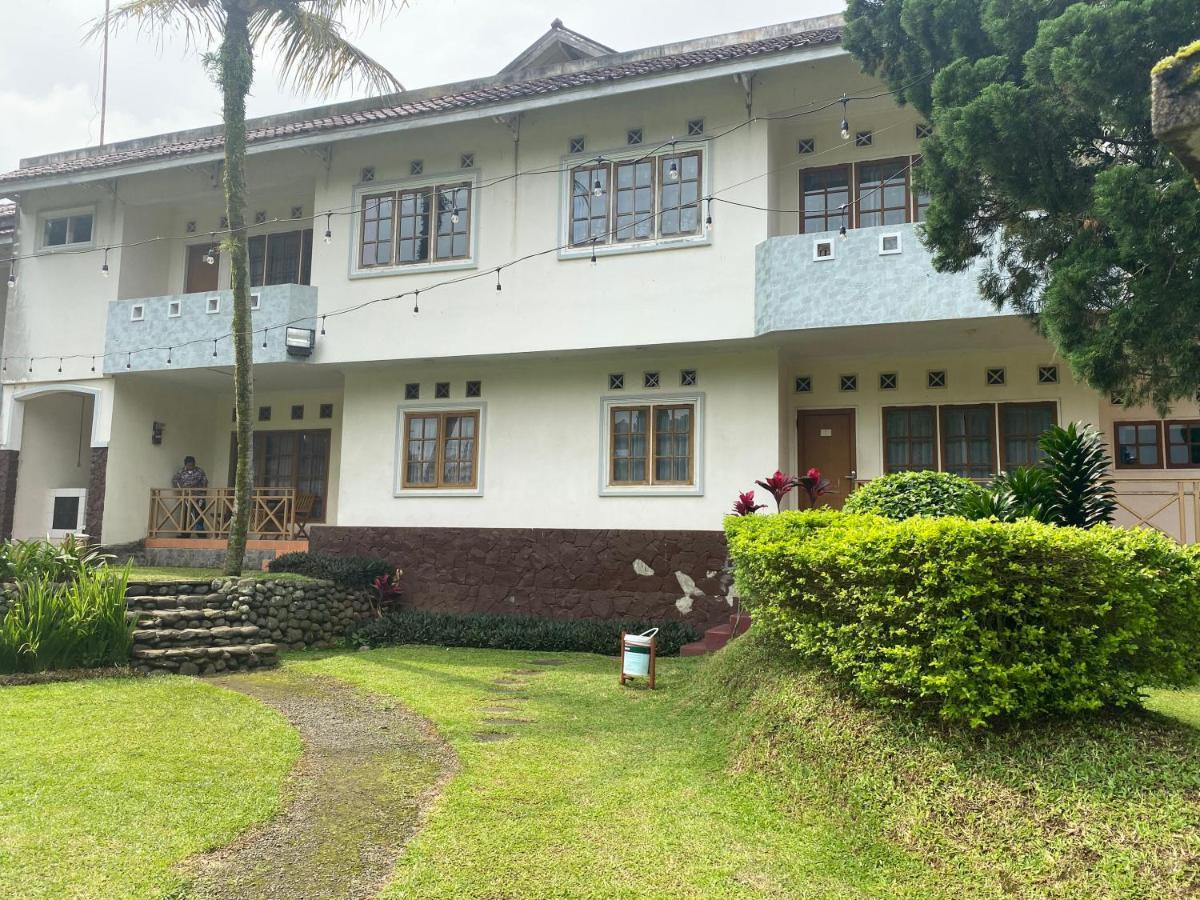 Hotel Puspa Sari Ciater Dış mekan fotoğraf