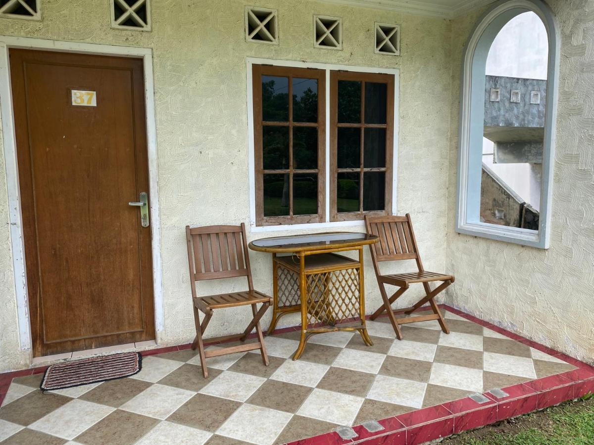 Hotel Puspa Sari Ciater Dış mekan fotoğraf