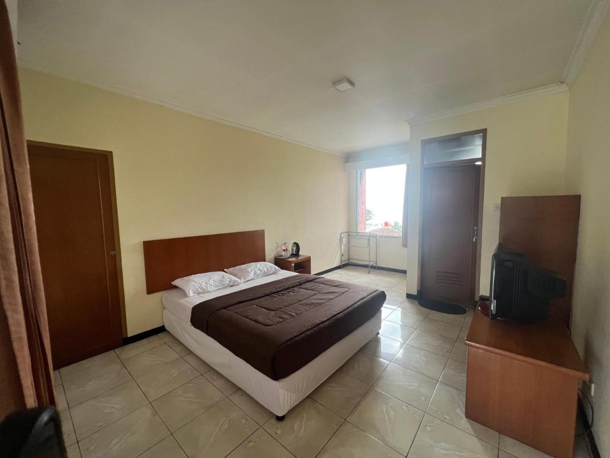 Hotel Puspa Sari Ciater Dış mekan fotoğraf